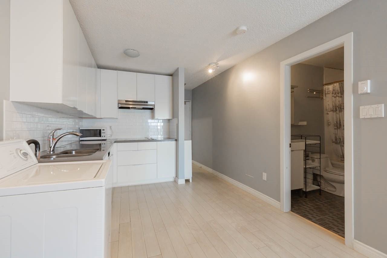 6931 Cooney Road, Richmond, BC - Condo for rent
