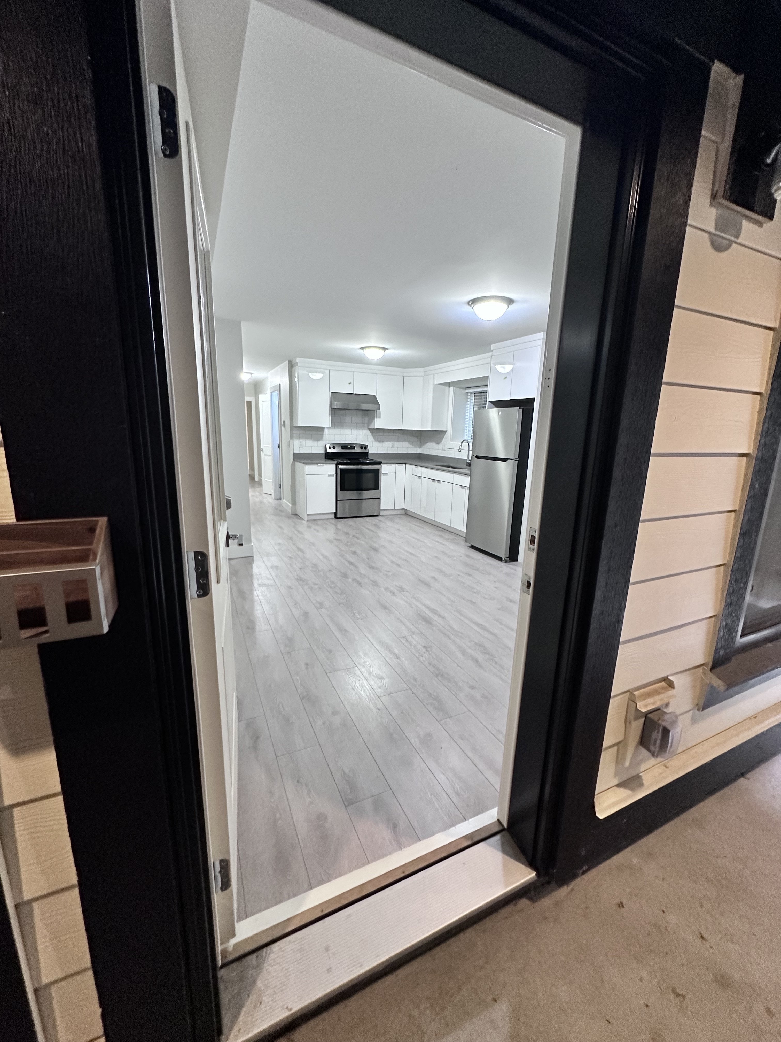 16767 20A Avenue, Surrey, BC - Basement for rent