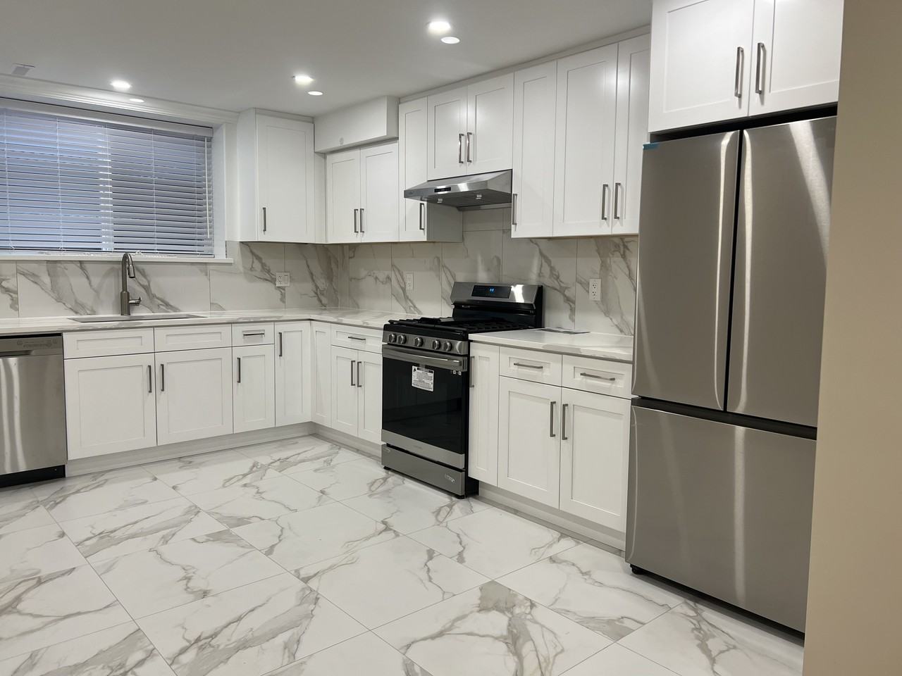 15418 33A Avenue, Surrey, BC - Condo for rent