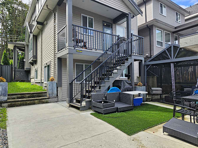 60 Avenue - 60 Avenue, Surrey, BC