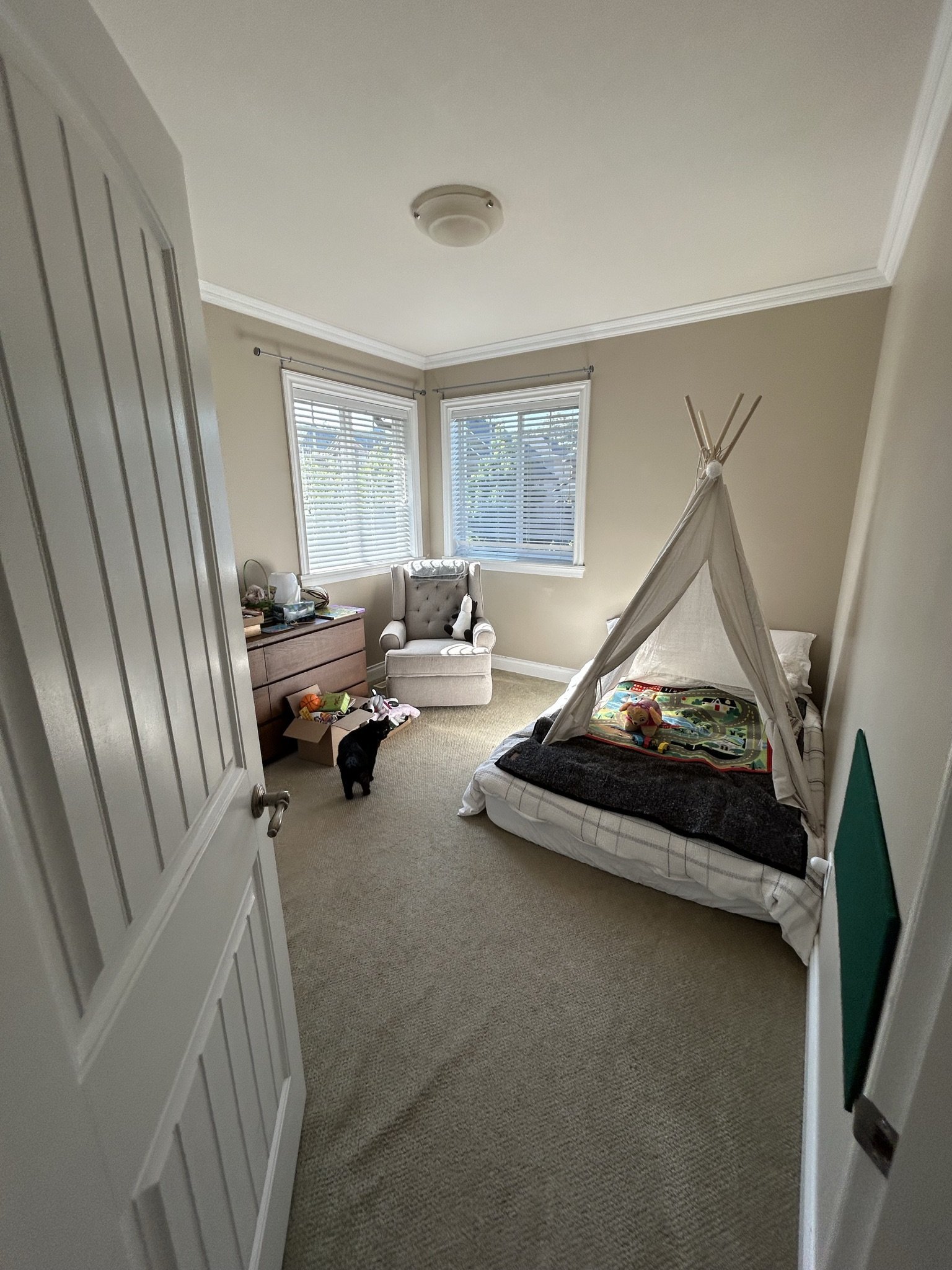 18908 55 A Avenue, Surrey, BC - Room for rent
