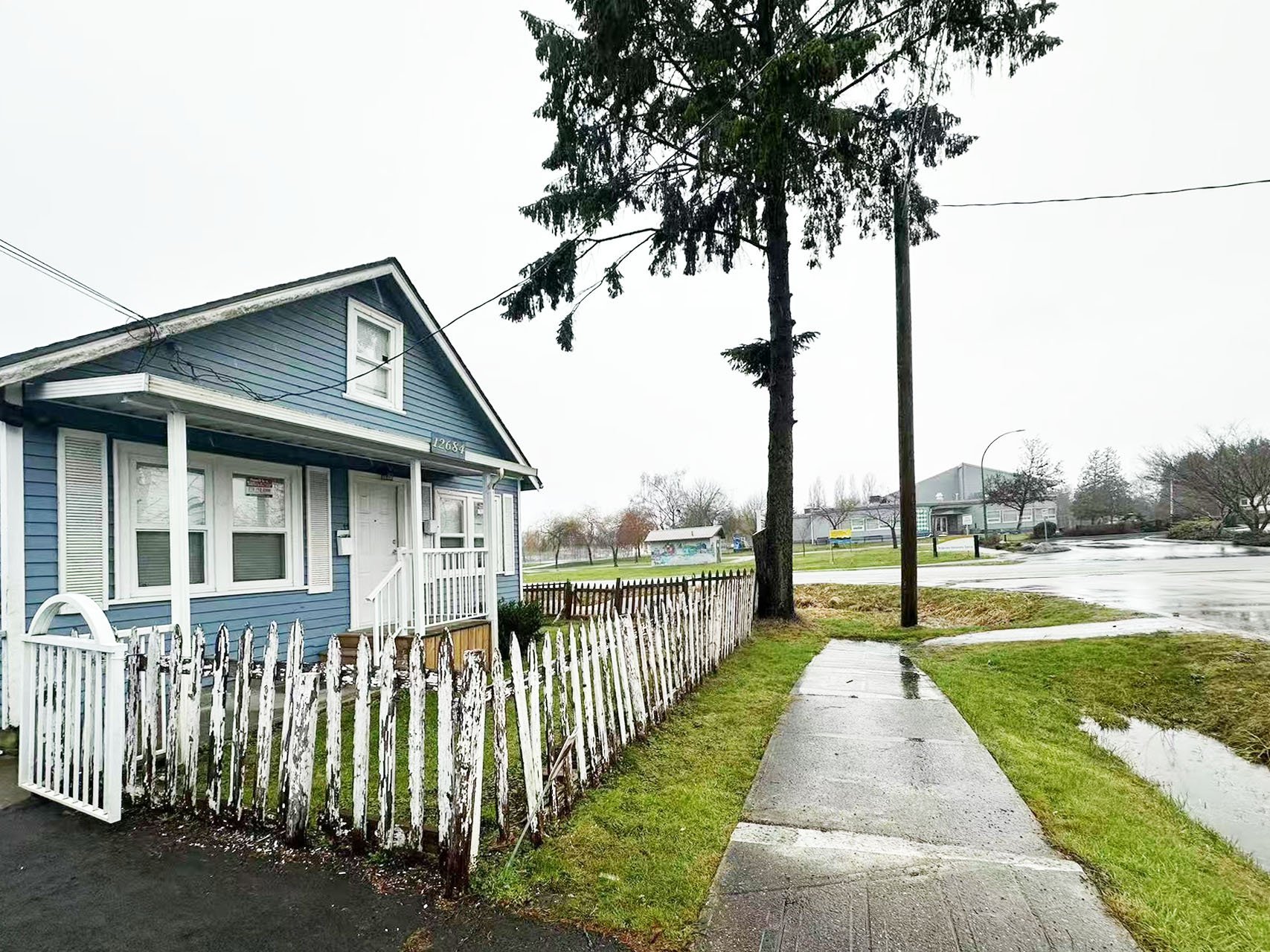 114B Avenue, Surrey, BC - House for rent