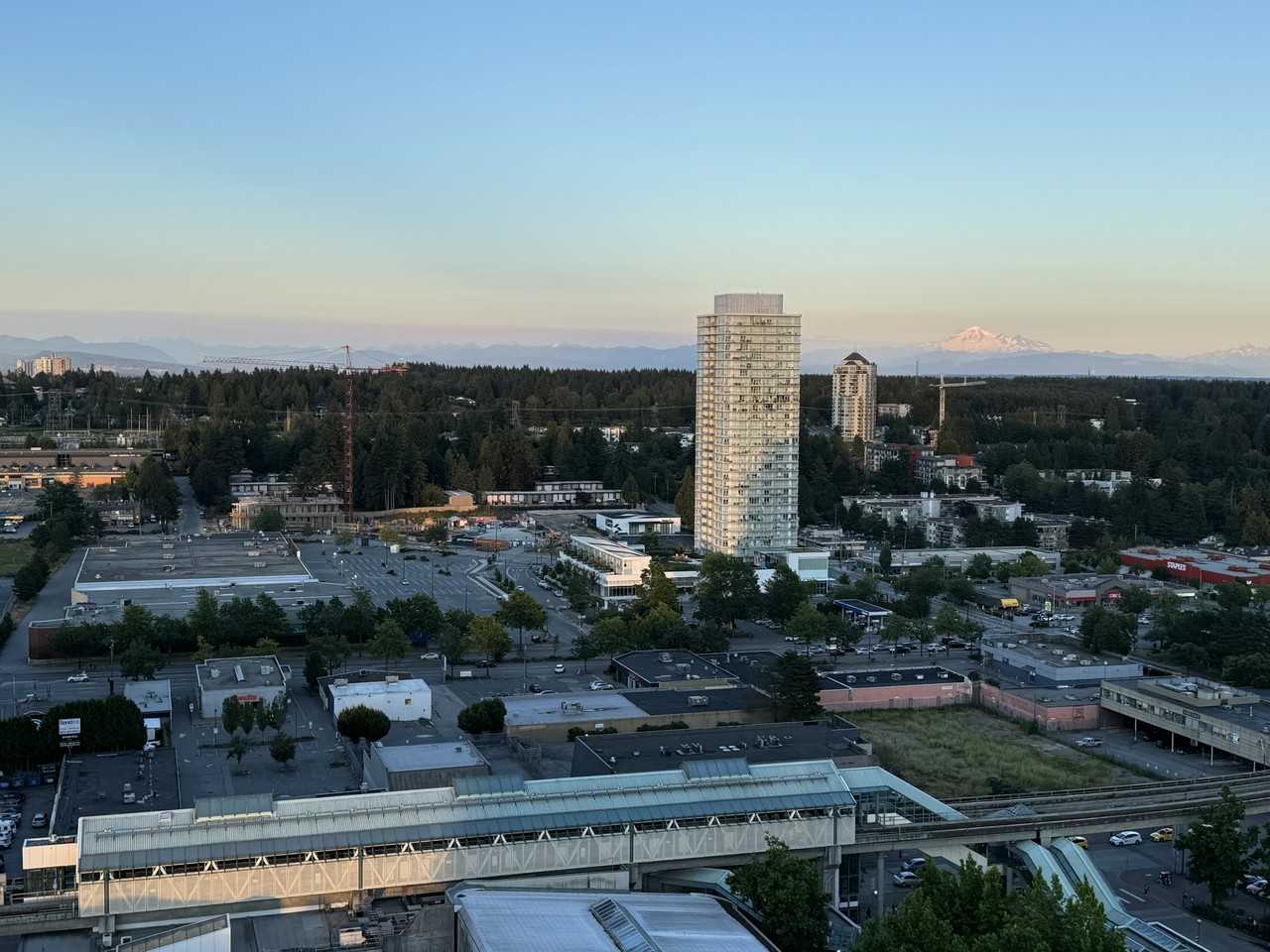 13438 Central Avenue, Surrey, BC - Condo for rent