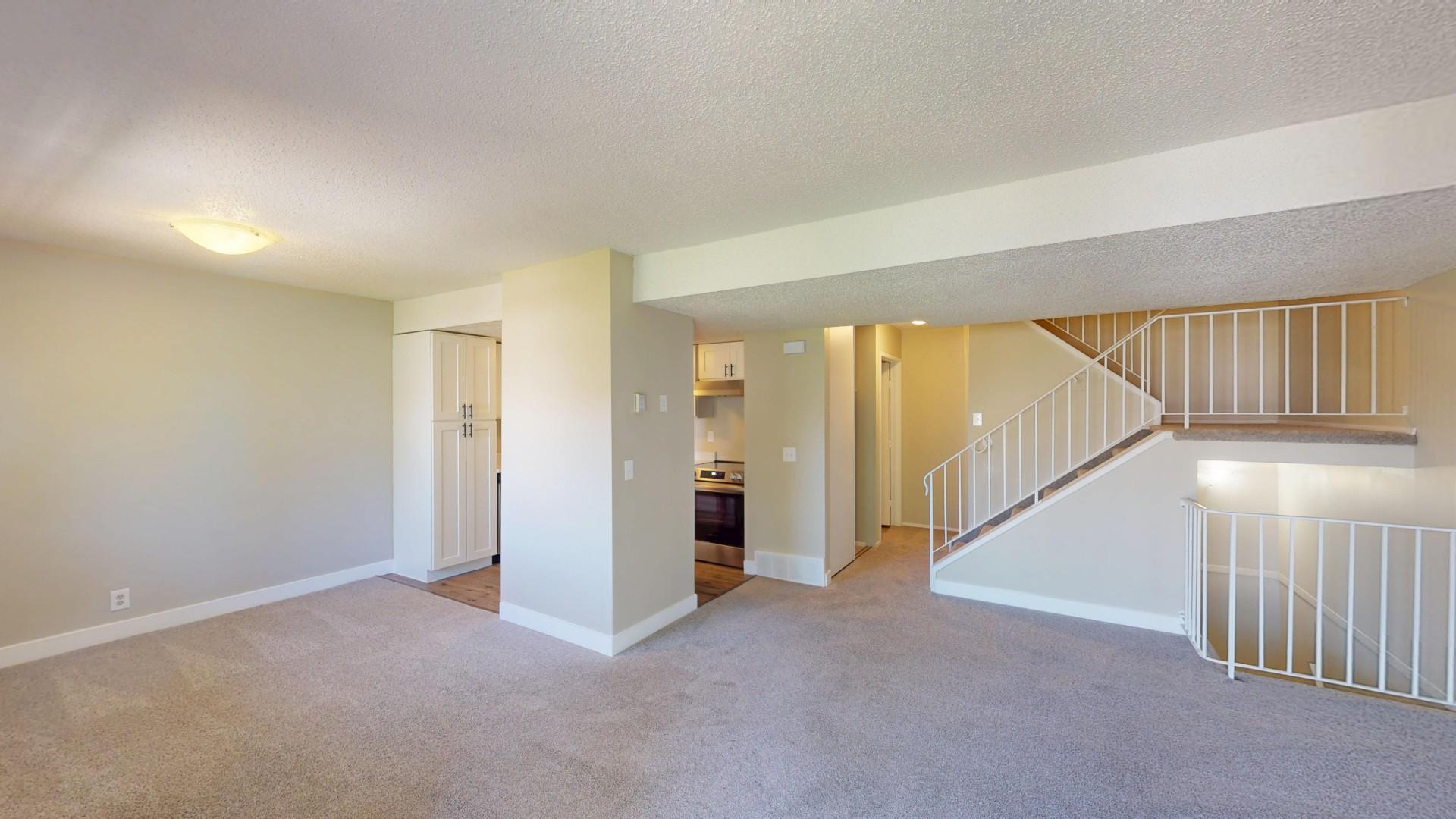 203 - 2200 Woodview Drive Southwest - 203 - 2200 Woodview Drive Southwest, Calgary, AB