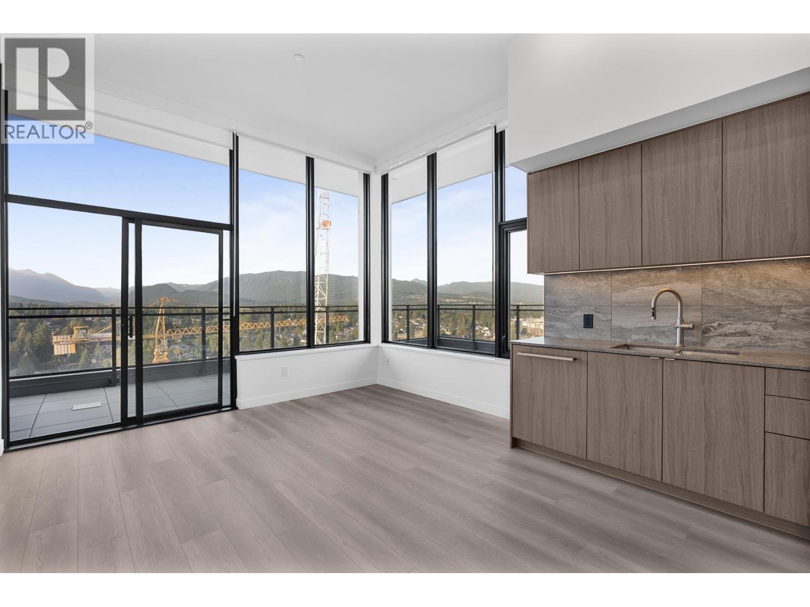 2807 626 CLAREMONT STREET