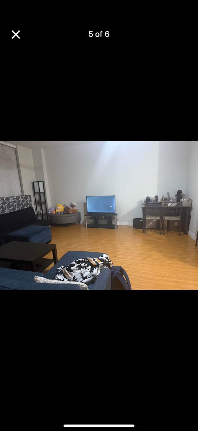 West Village, Surrey, BC - Room for rent