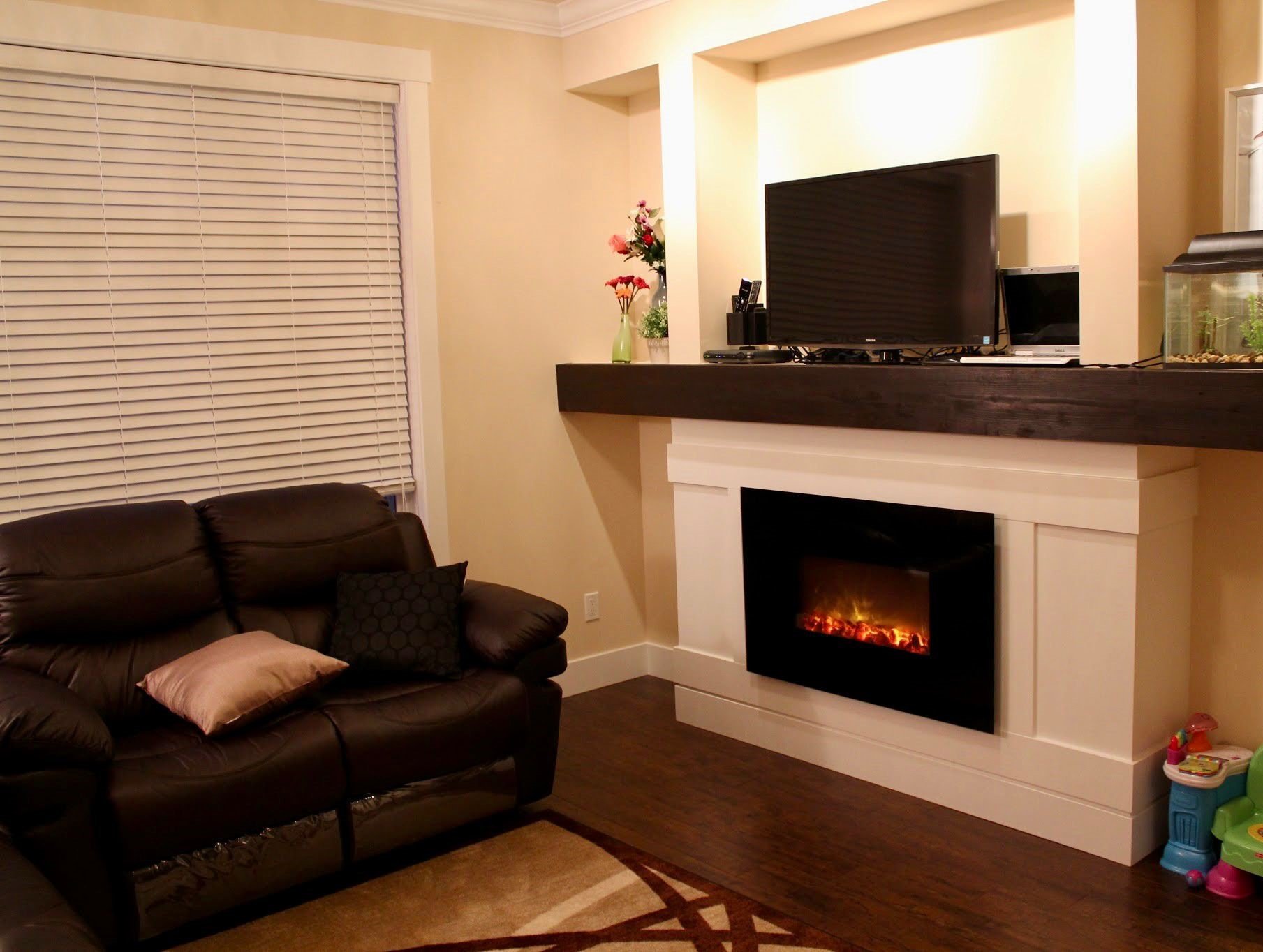 8433 164 Street, Surrey, BC - Town House for rent
