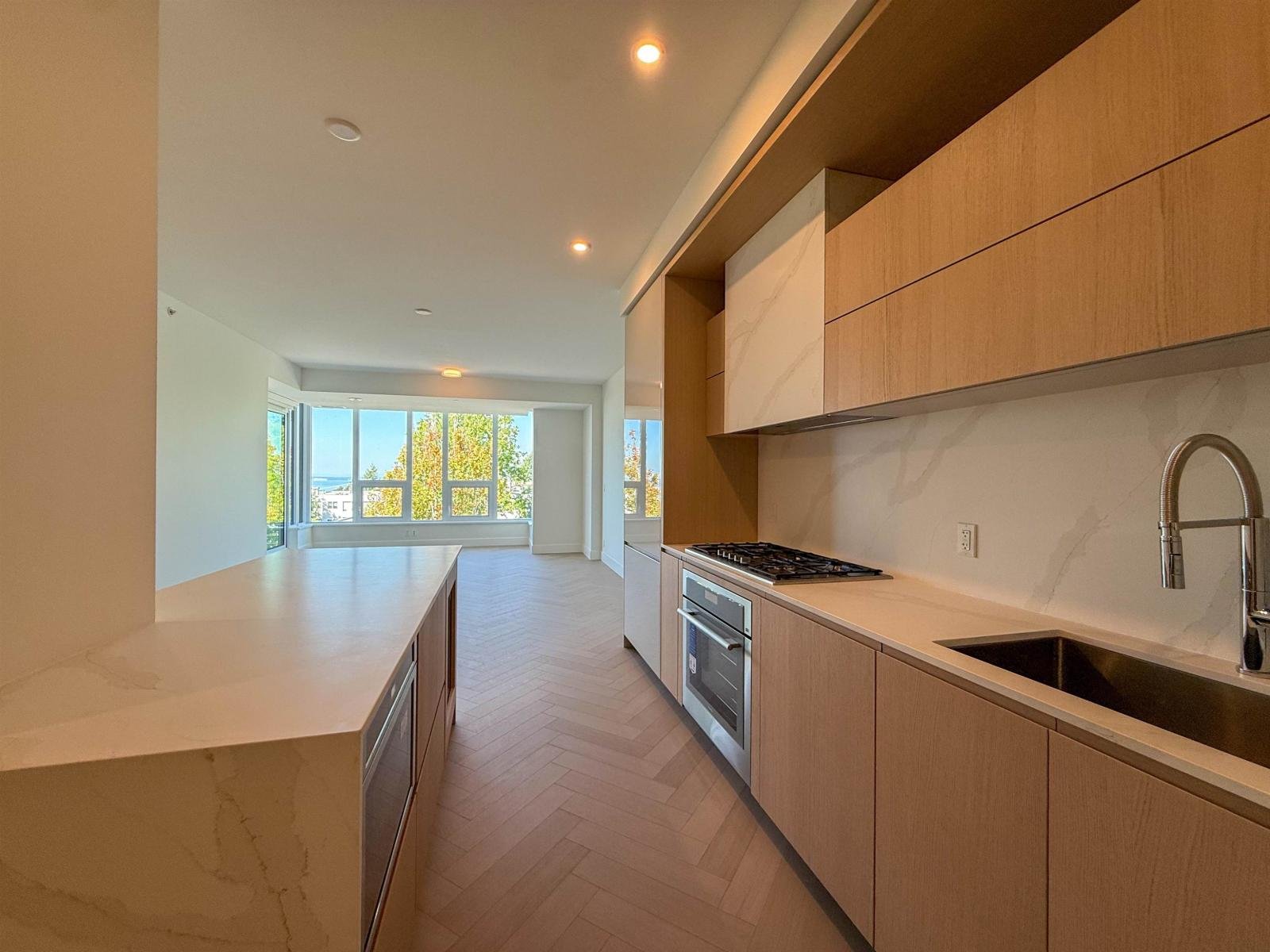 313 1342 JOHNSTON ROAD