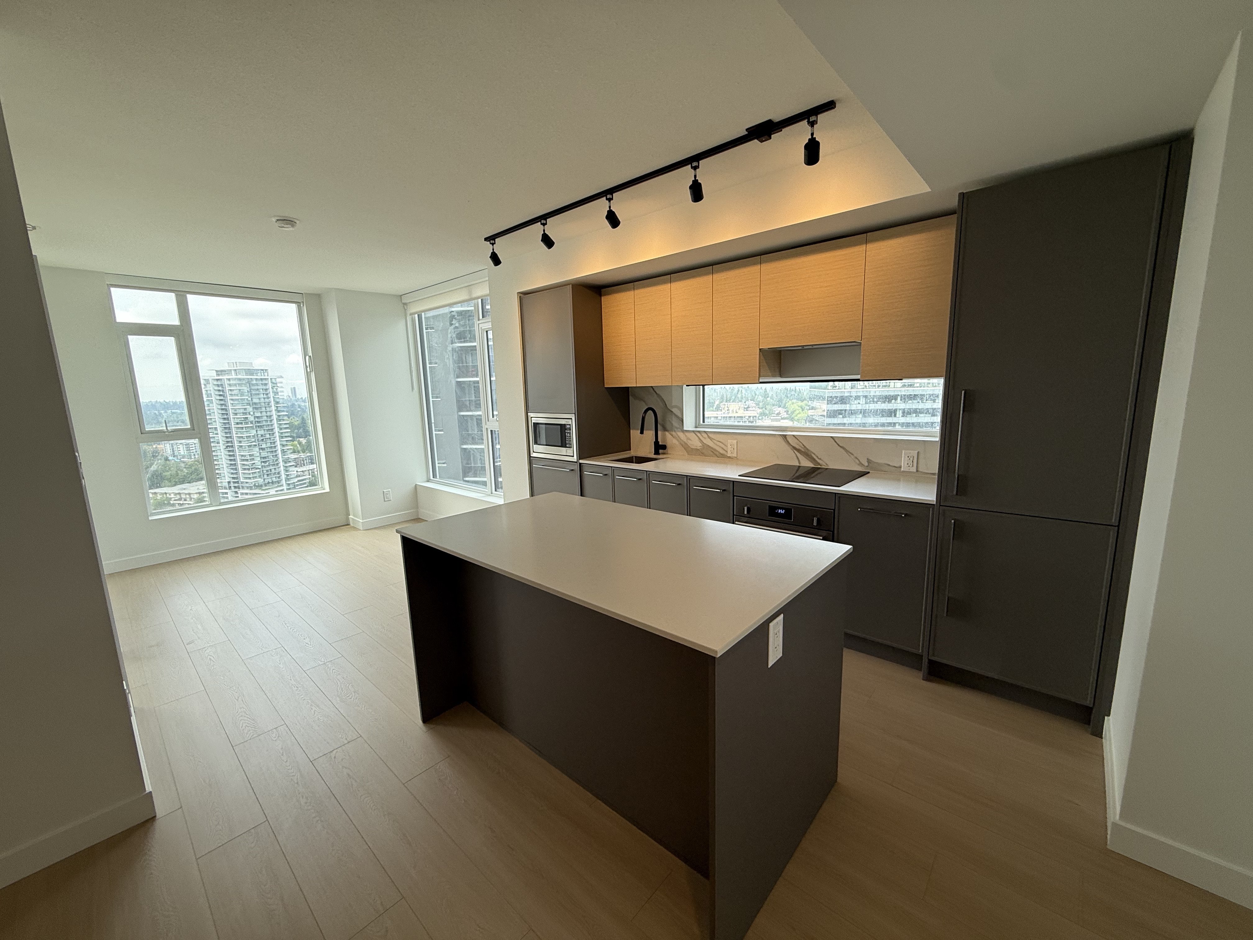 13745 George Junction, Surrey, BC - Condo for rent