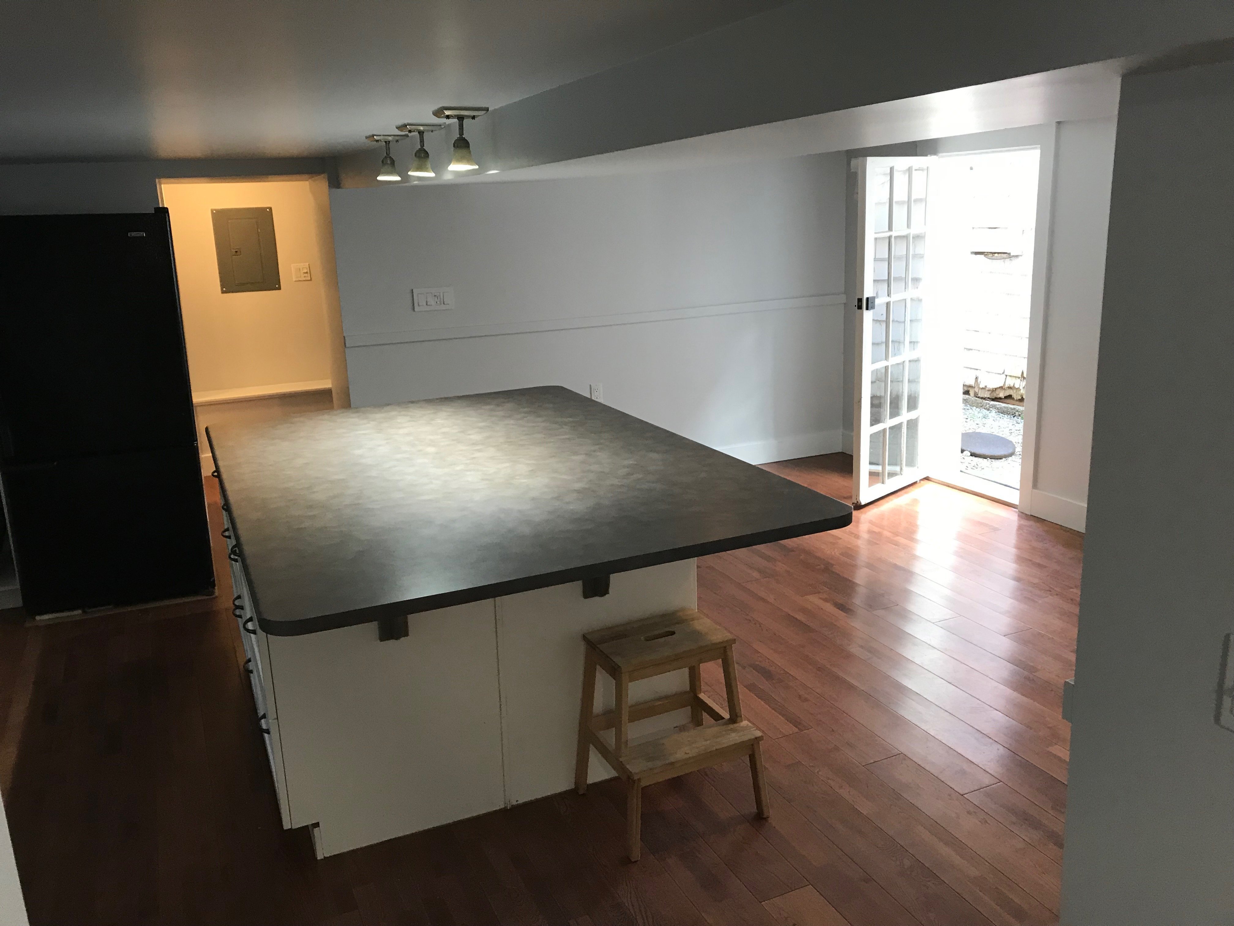 3525 Hull Street, Vancouver, BC - Basement for rent