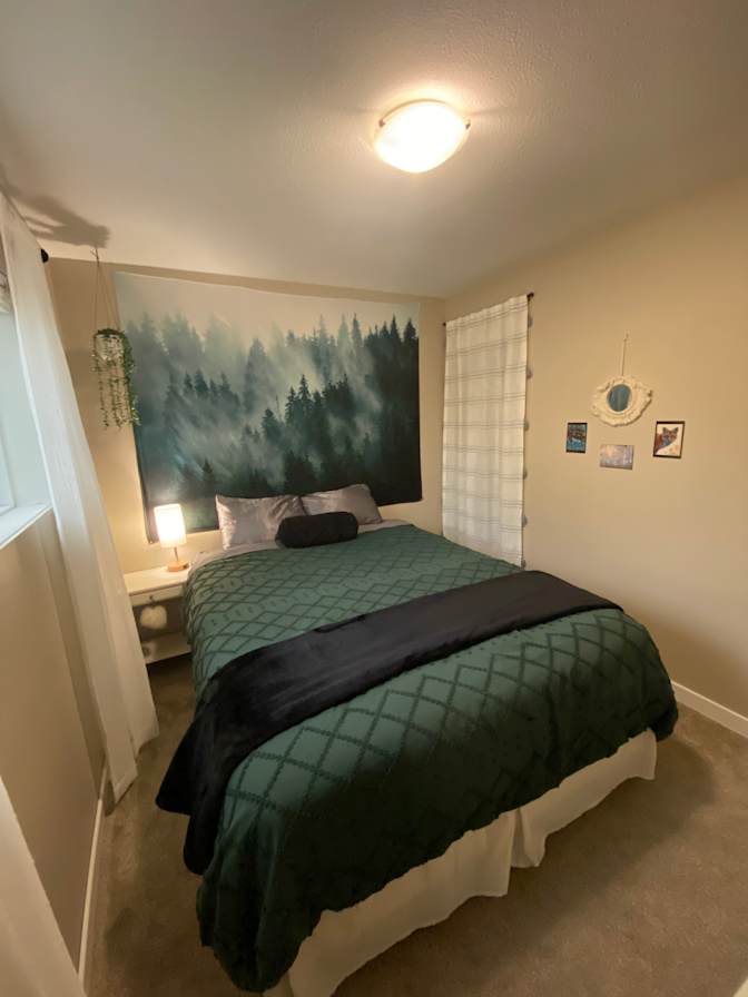West Bowl, Prince George, BC - Room for rent