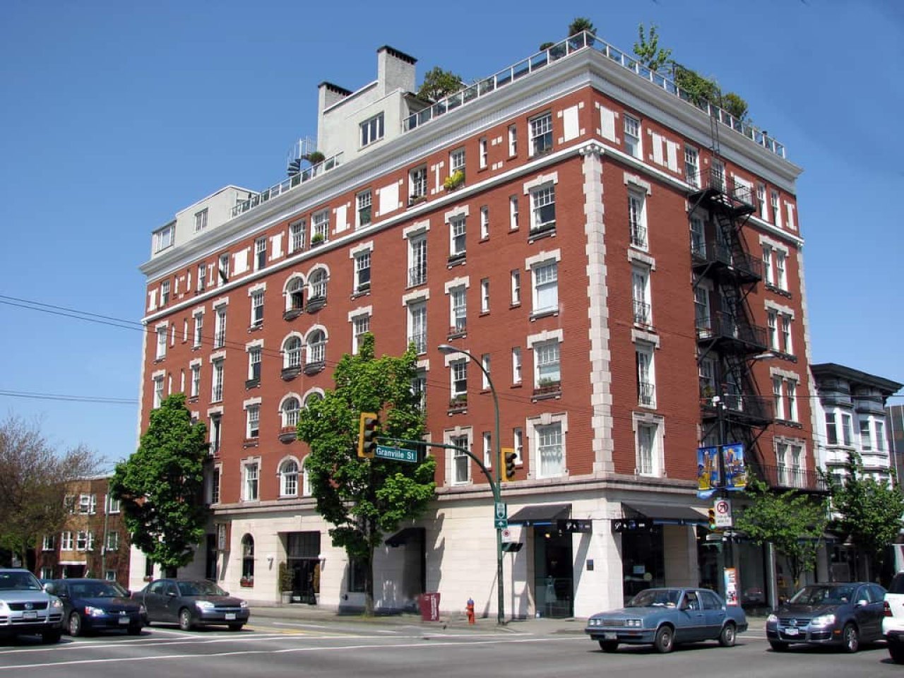 1507 West 12th Avenue