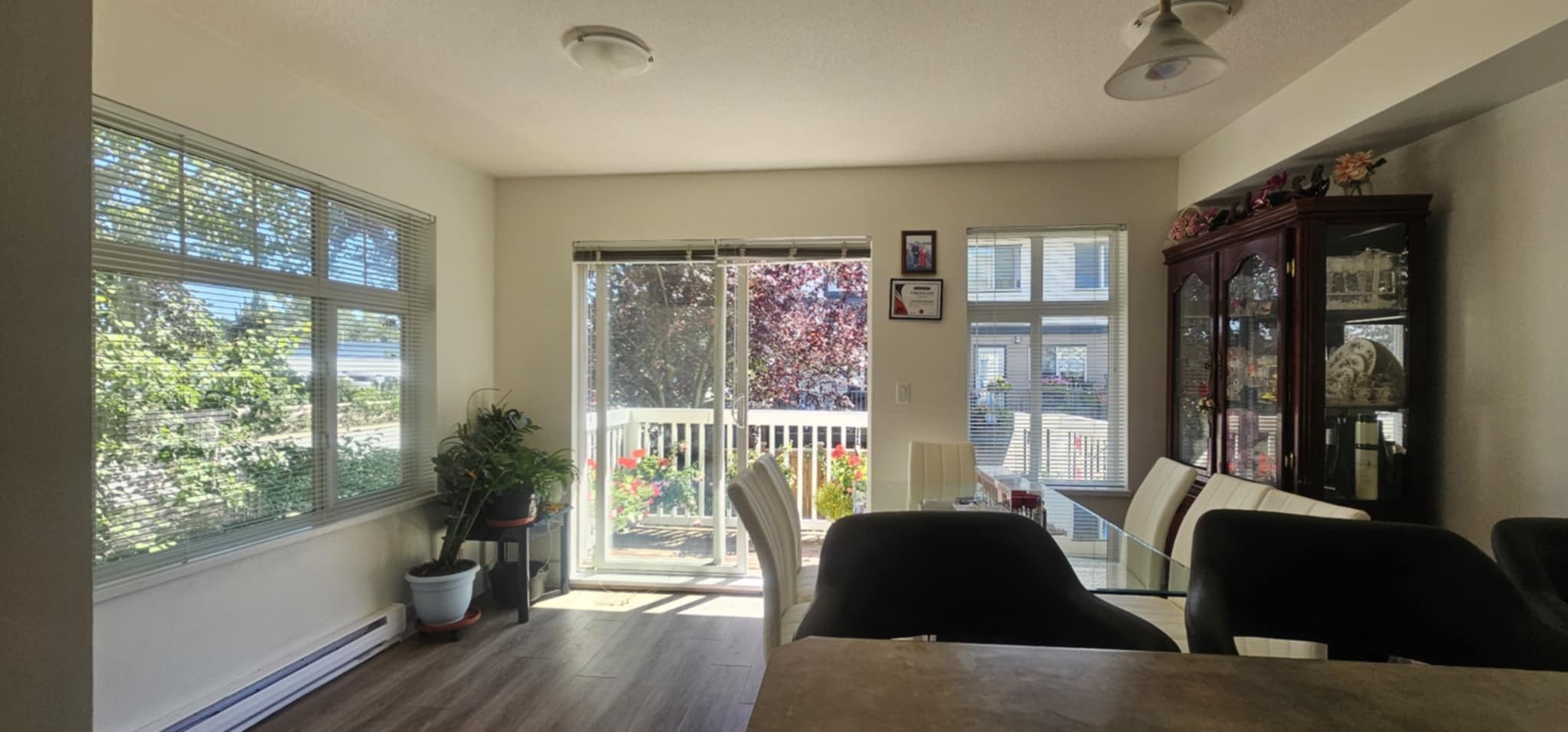 16177 83 Avenue, Surrey, BC - Town House for rent