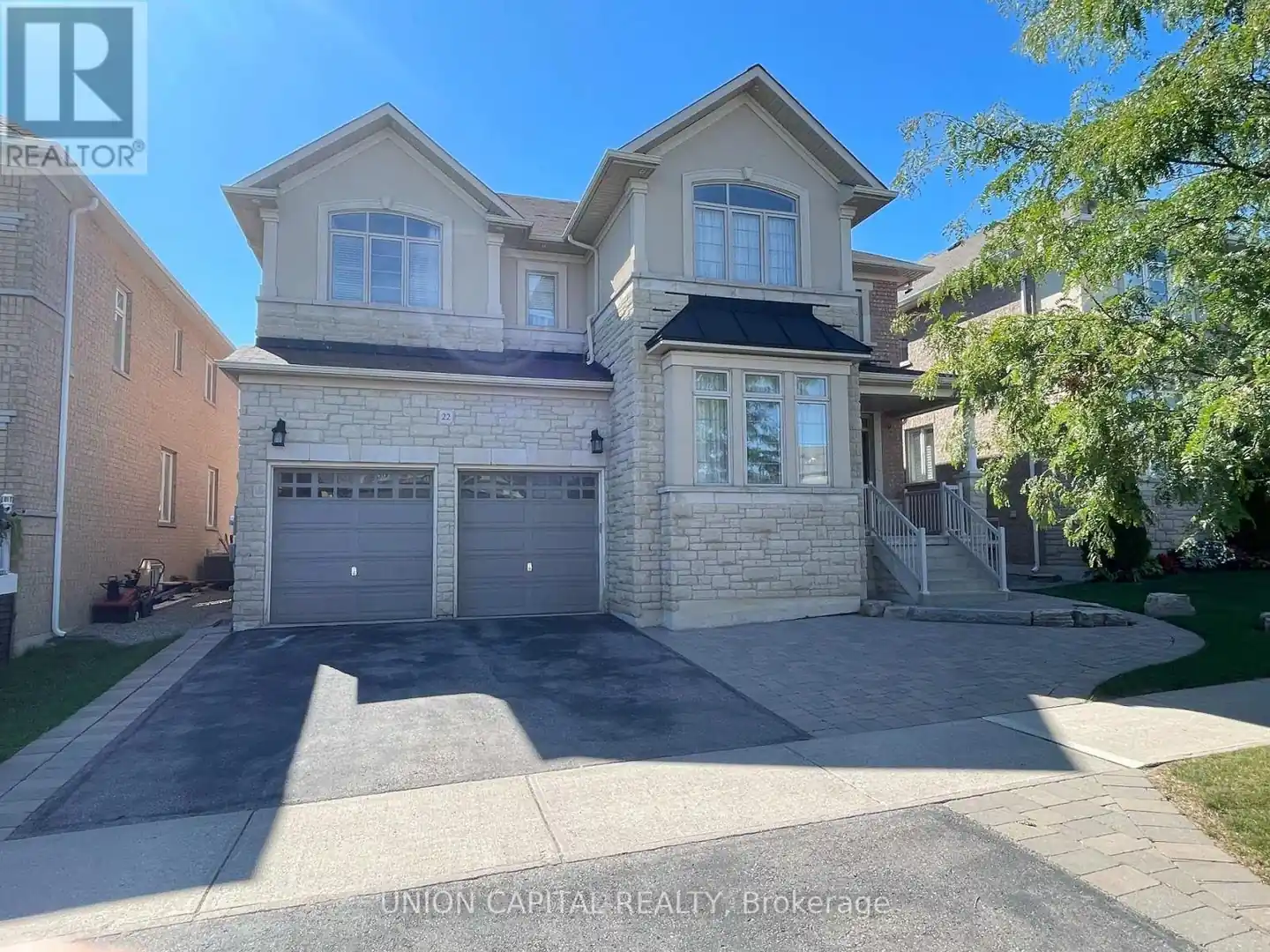 22 GREENFOREST GROVE - 22 Greenforest Grove, Whitchurch-Stouffville, ON