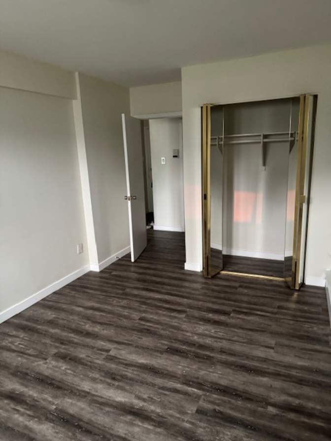 Sunnyside, Calgary, AB - Room for rent