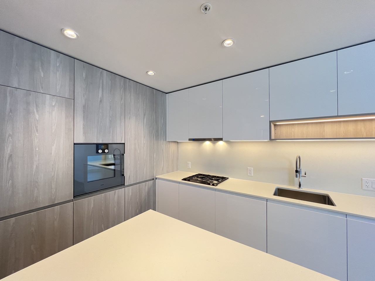 6500 Minoru Boulevard
