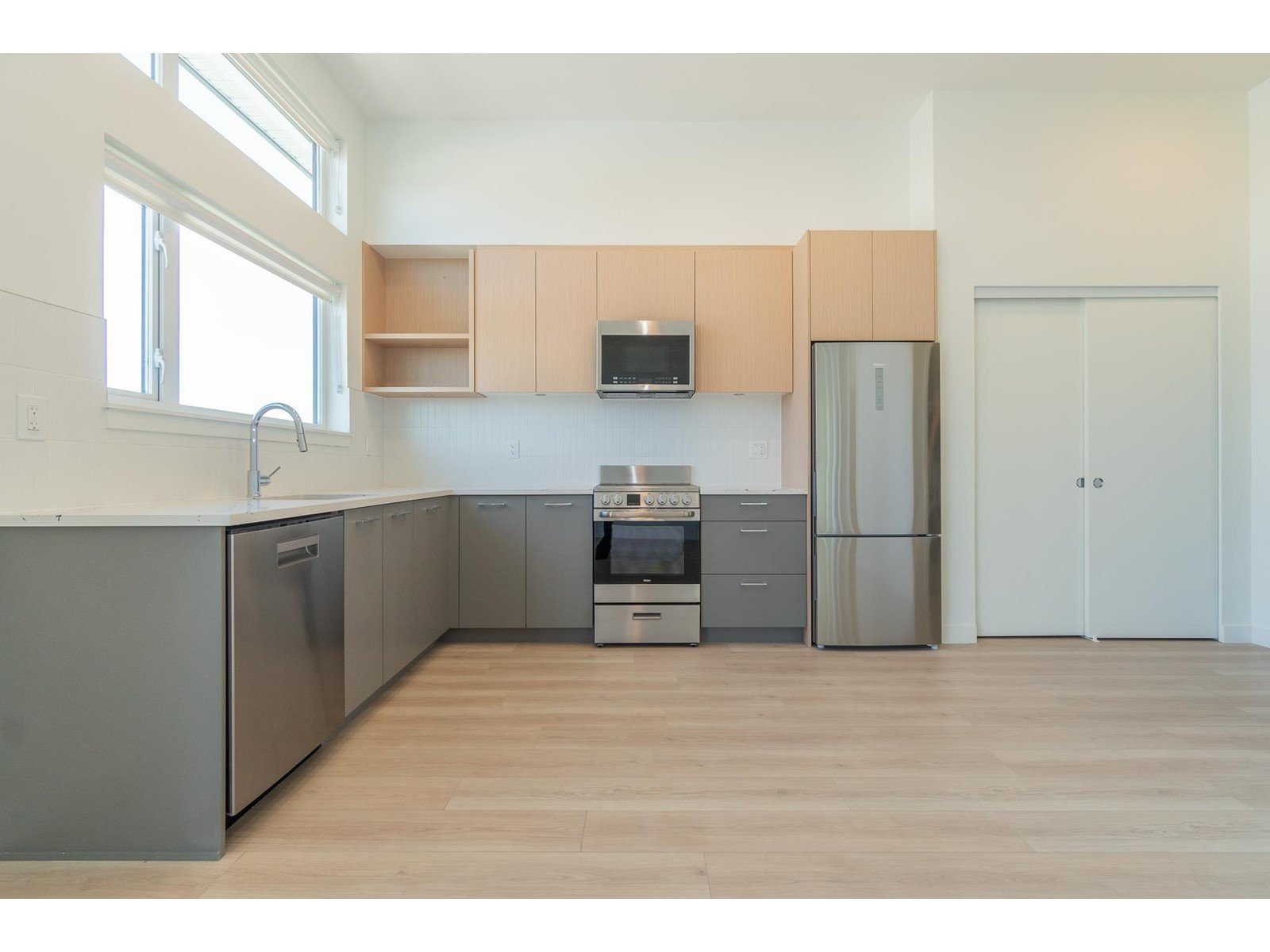 10777 138 Street, Surrey, BC - Condo for rent