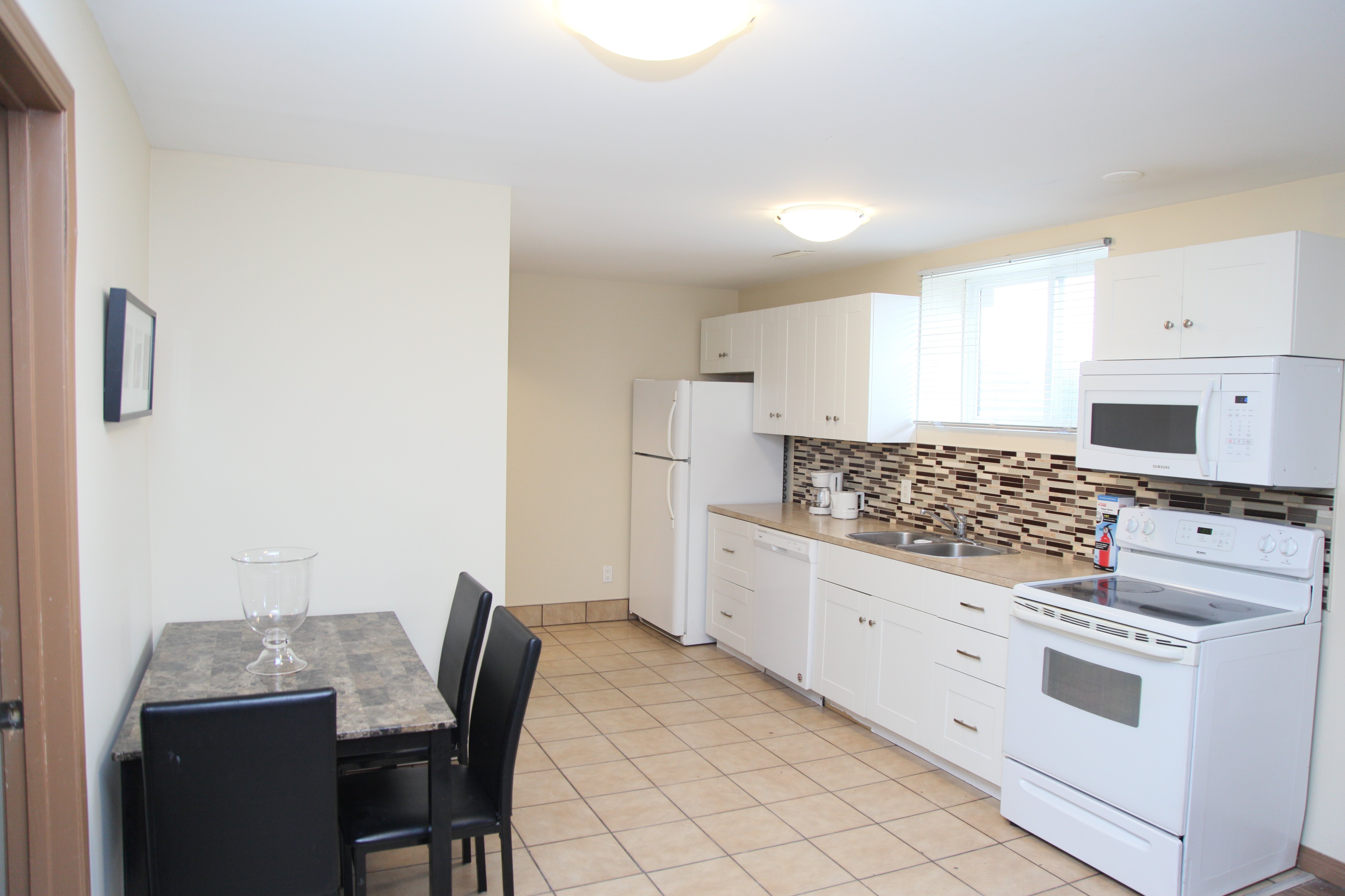 1321 39 Street Southeast, Calgary, AB - Basement for rent