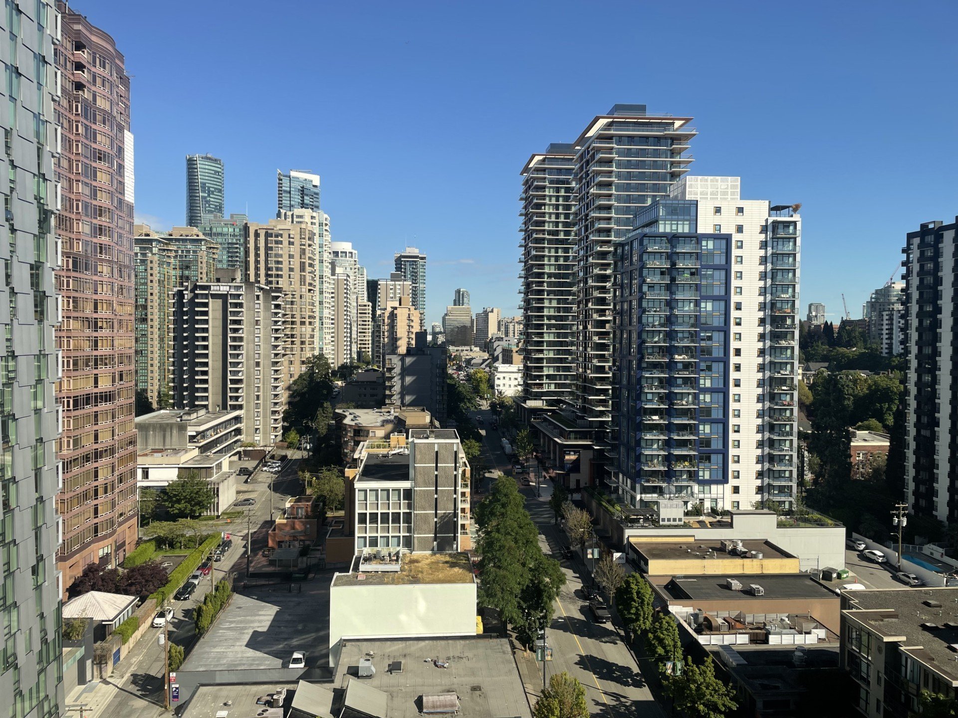 777 Cardero Street, Vancouver, BC - Room for rent