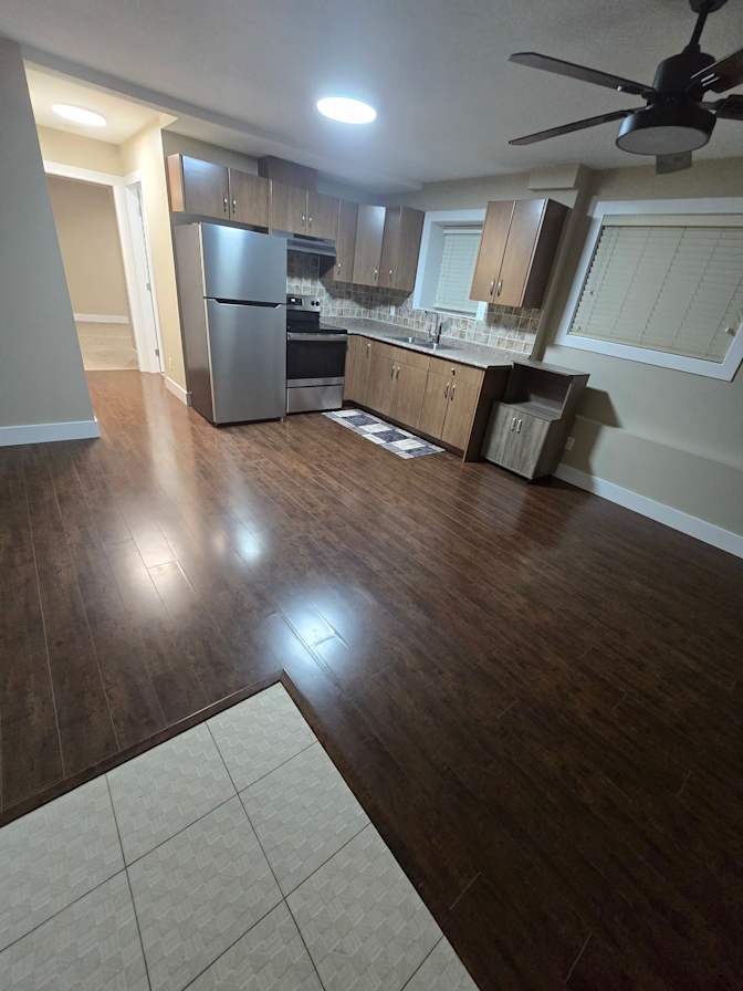 The Bailey, Surrey, BC - Room for rent