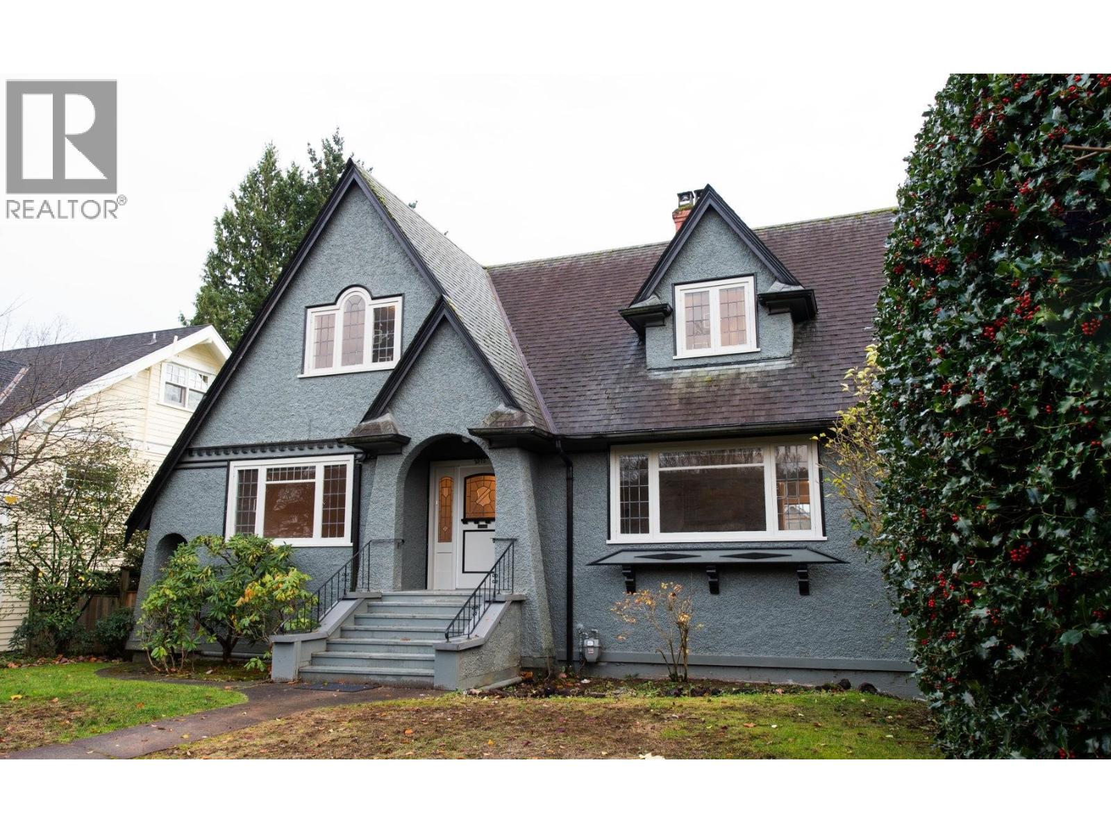 2970 W 37 AVENUE - 2970 37 Avenue, Vancouver, BC