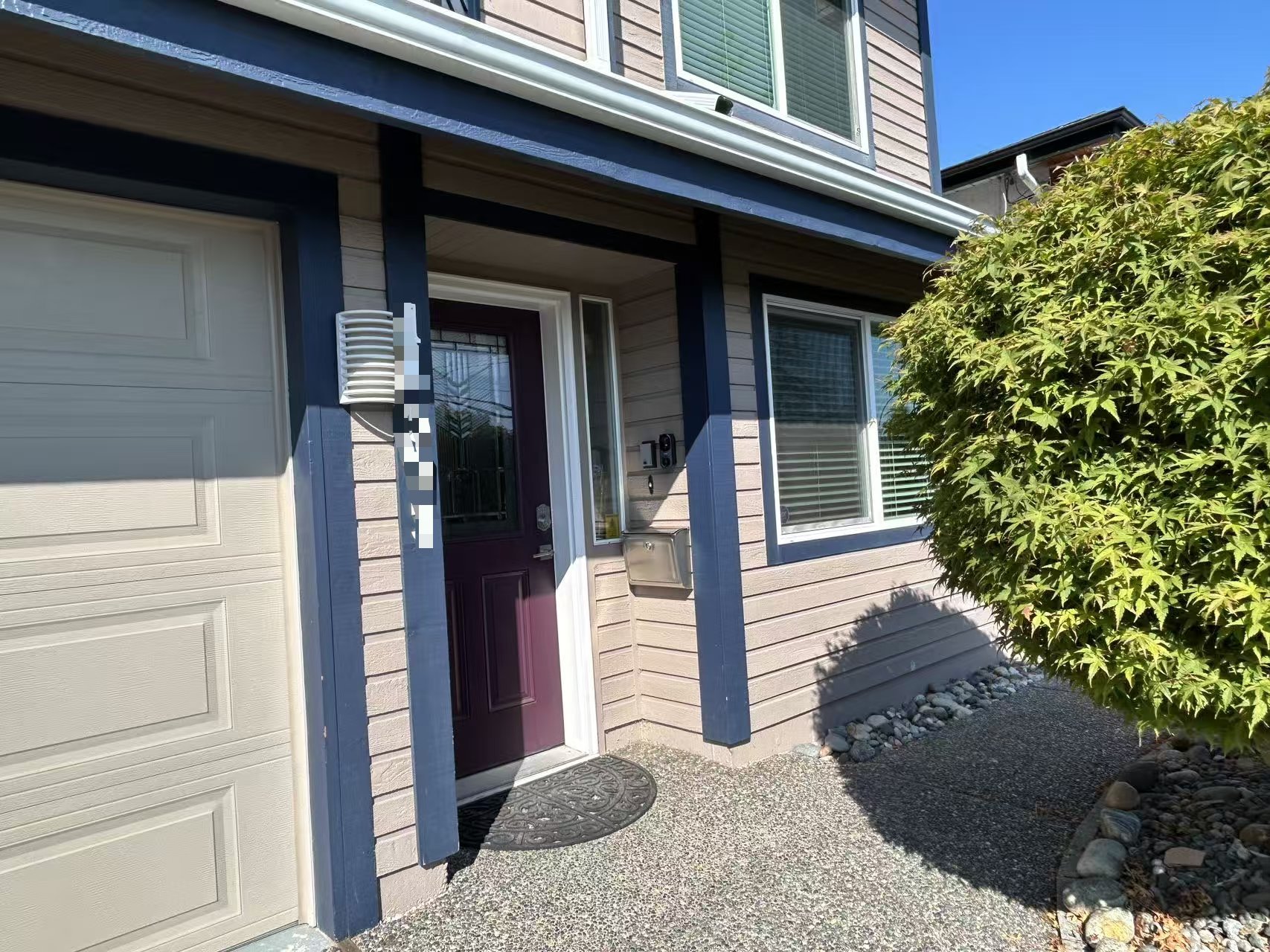 15523 Buena Vista Avenue, White Rock, BC - House for rent