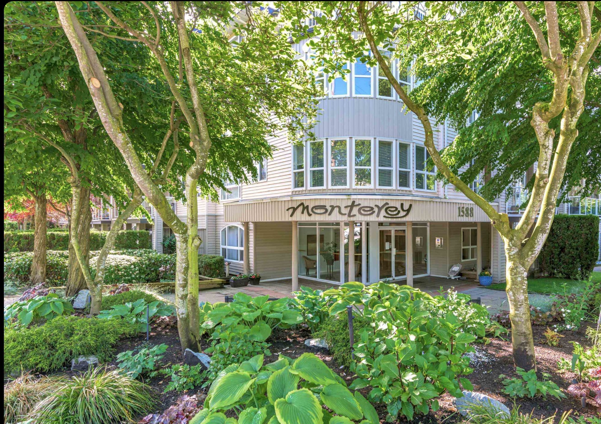 1588 Best Street, White Rock, BC - Condo for rent