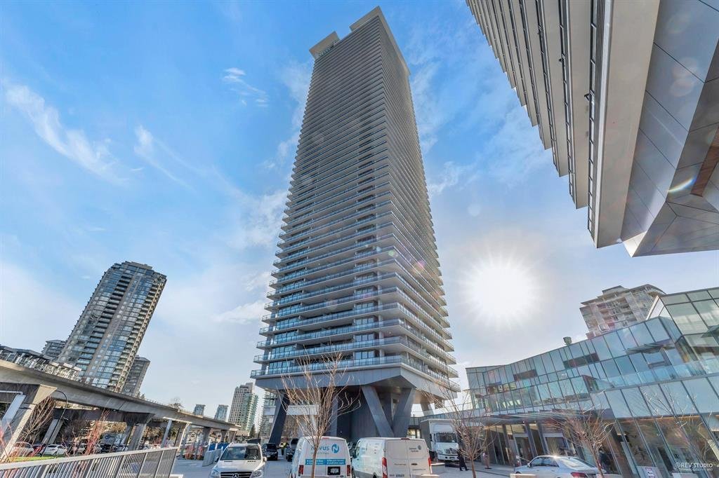 4730 Lougheed Highway, Burnaby, BC - Condo for rent