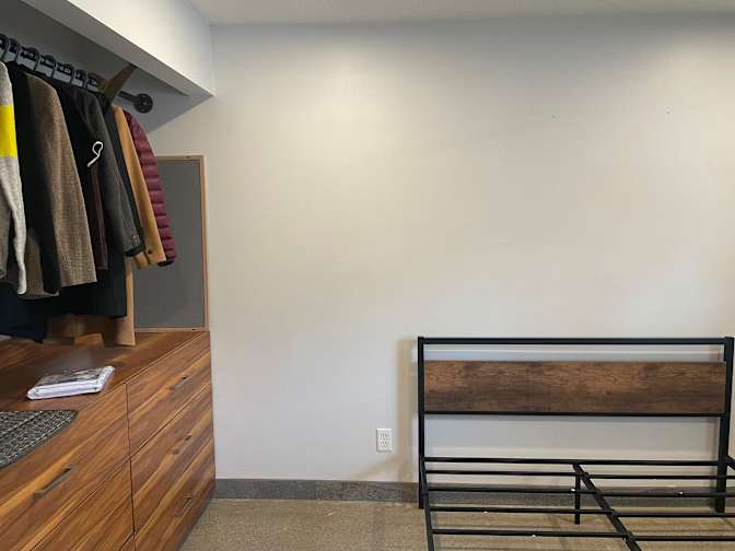Altadore, Calgary, AB - Room for rent