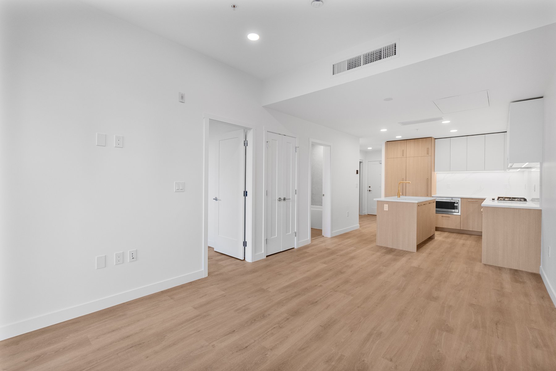 375 Clayton Street, Coquitlam, BC - Condo for rent