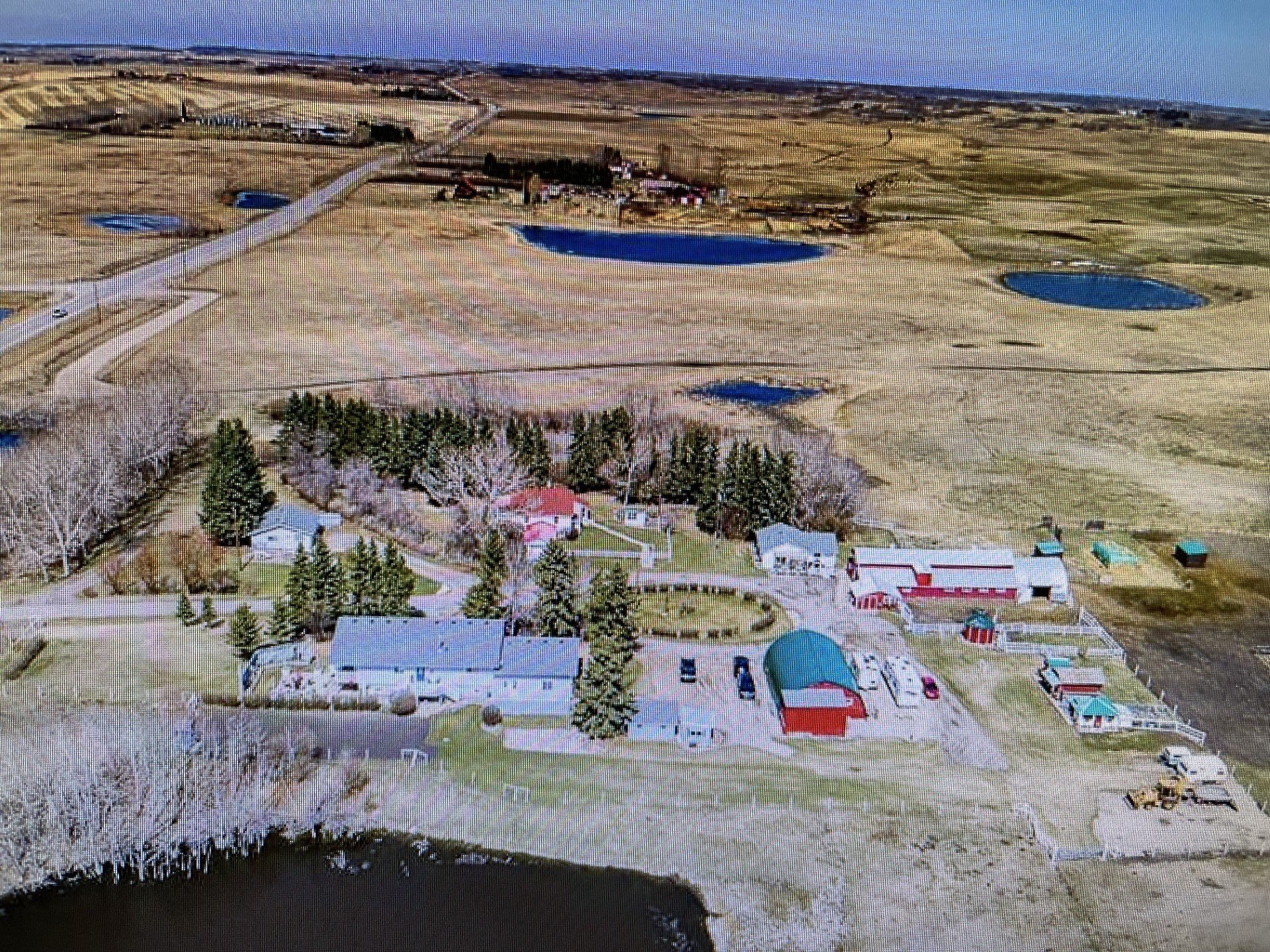 264188 Lochend Road, Calgary, AB - House for rent