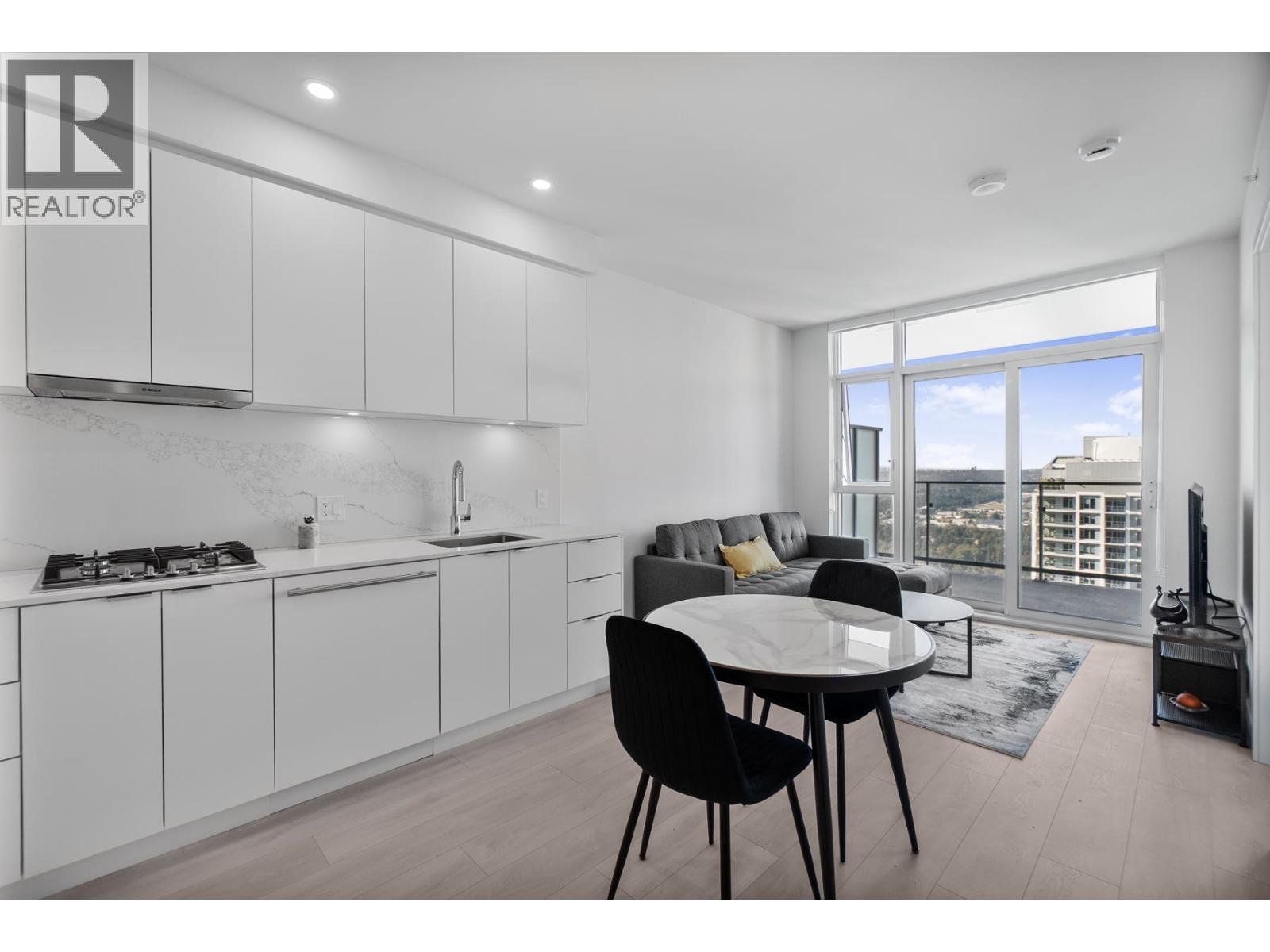 3706 537 COTTONWOOD AVENUE