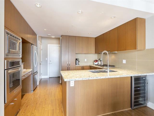 1155 The High Street, Coquitlam, BC - Condo for rent