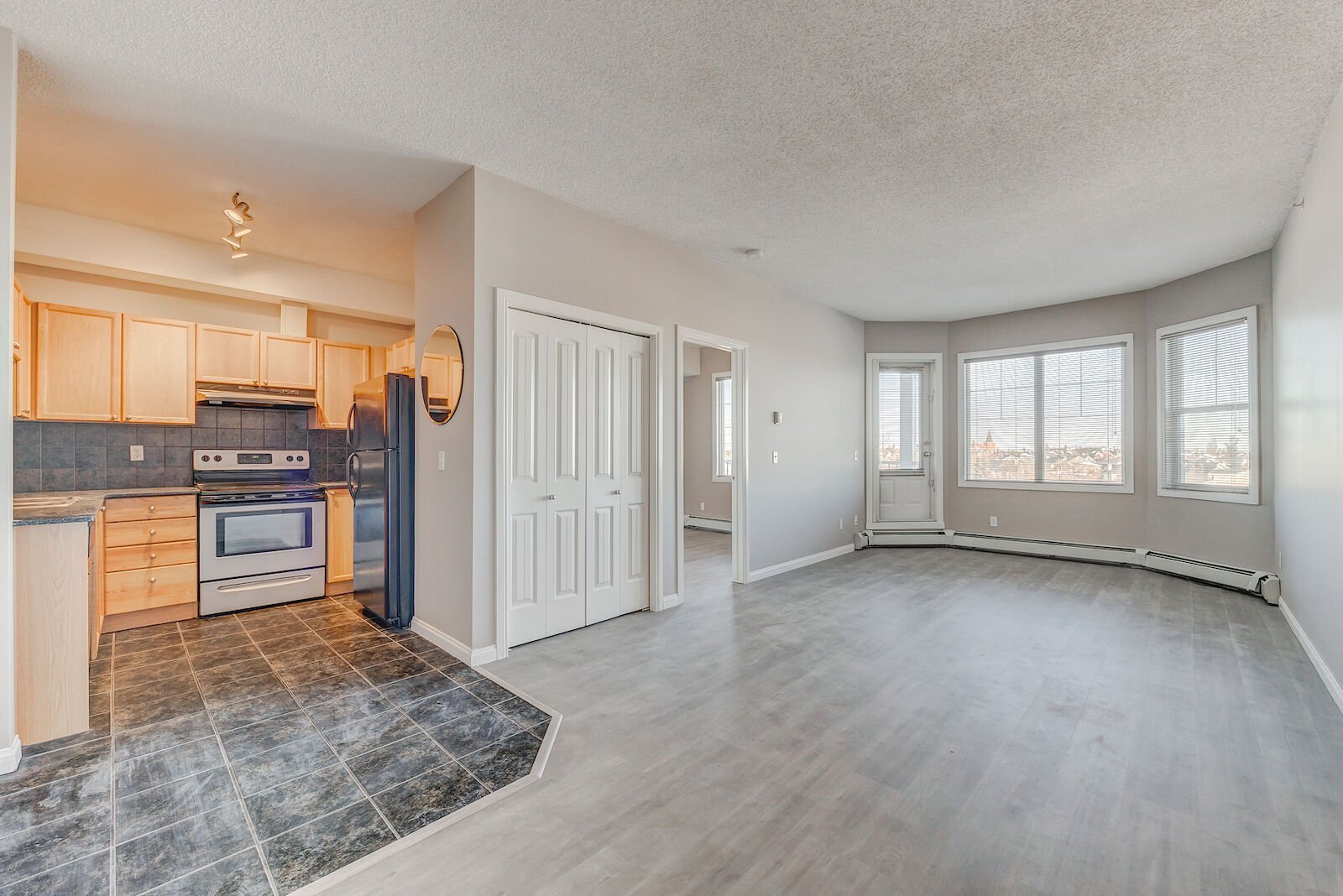 8 Prestwick Pond Terrace Southeast, Calgary, AB - Condo for rent