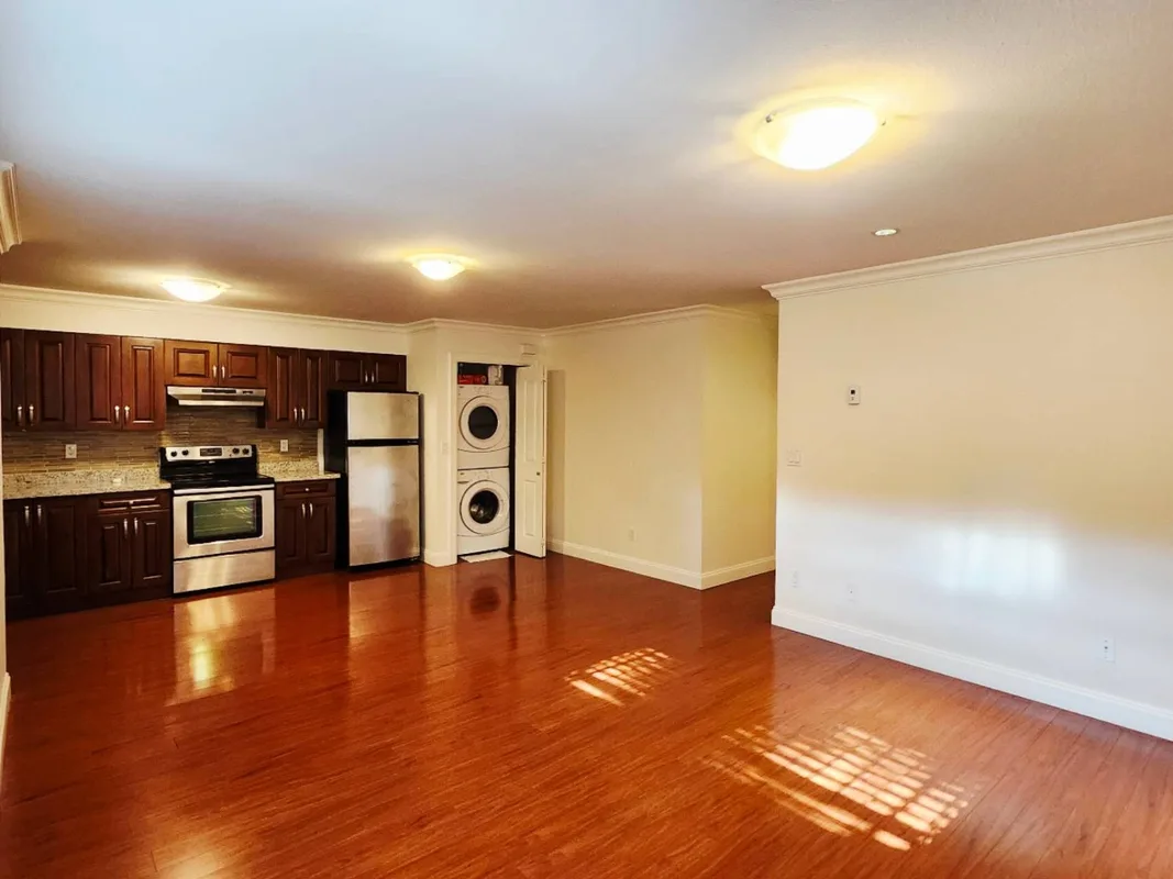 Poirier St, Coquitlam, BC