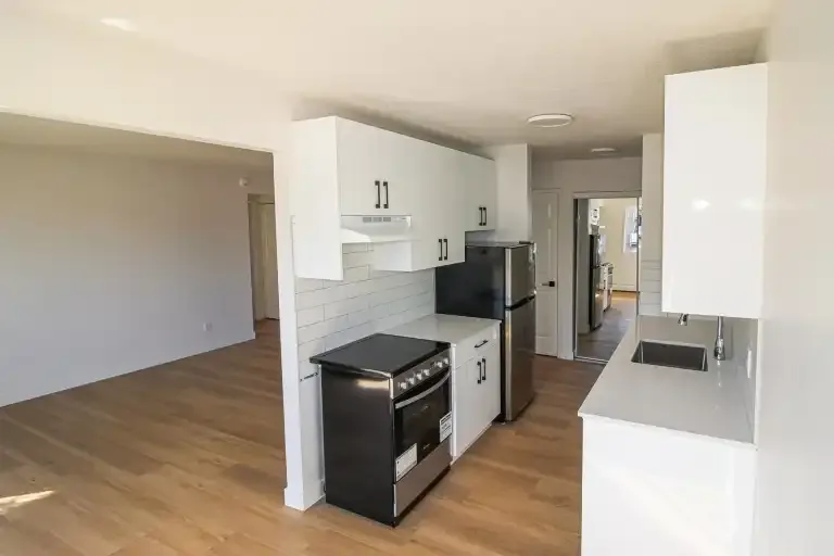 Devonshire - 10630 108th