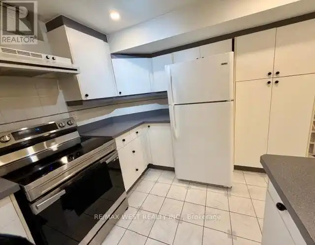4 FOXCHASE DRIVE - 4 Foxchase Drive, Caledon, ON