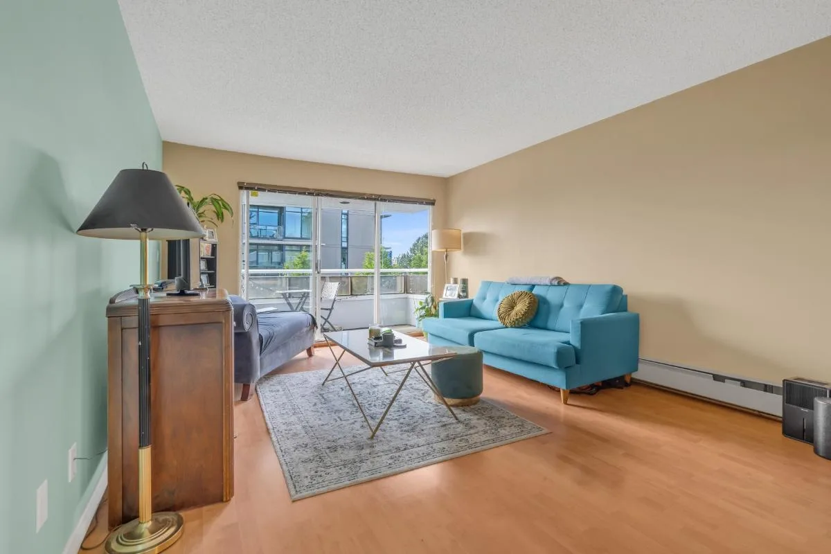 1412 14th Ave W, Vancouver, BC