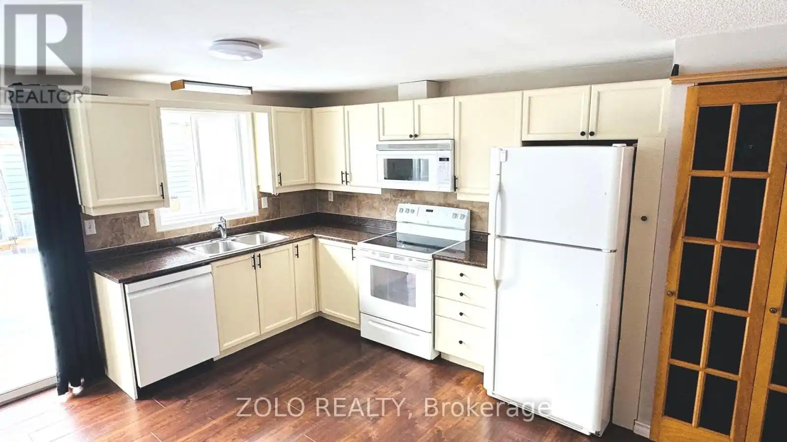 21 COLUMBIA ROAD - 21 Columbia Road, Barrie, ON