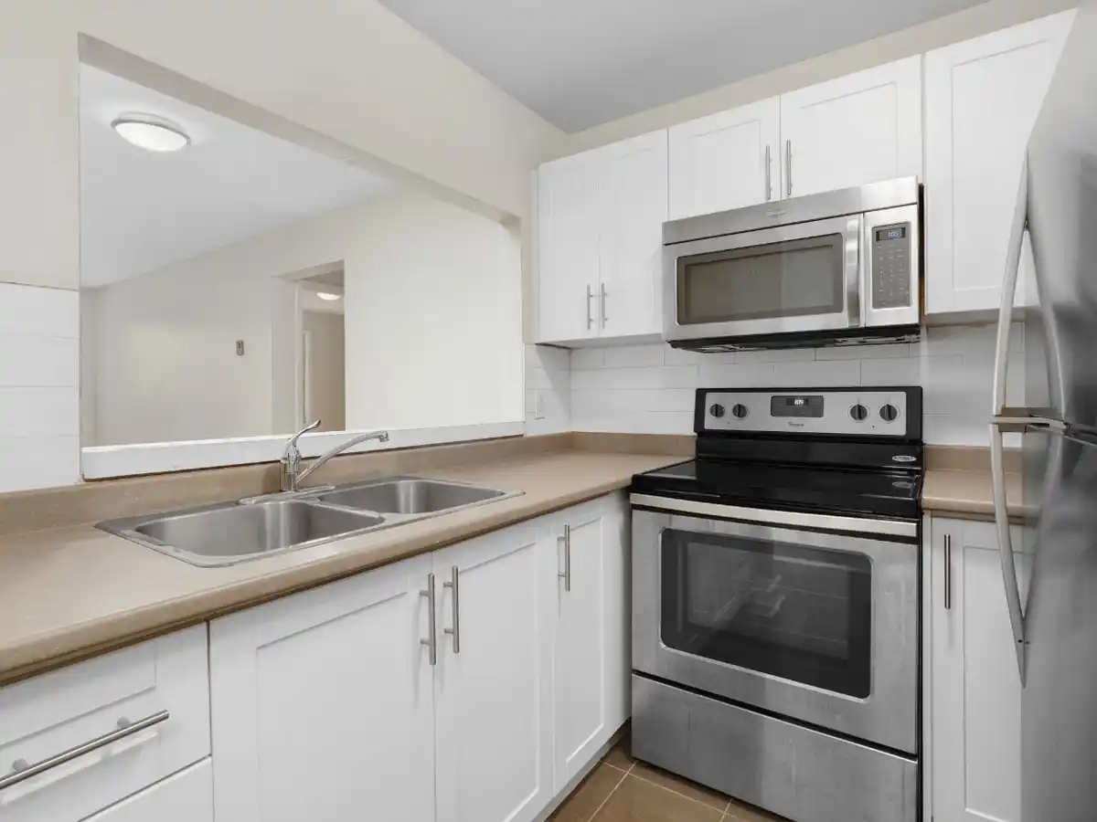 170, 174-178 Grove Street East