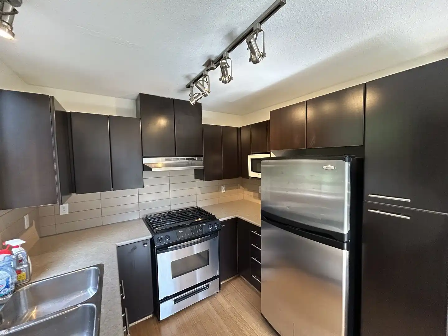 9319 University Crescent, Burnaby, BC - Condo for rent