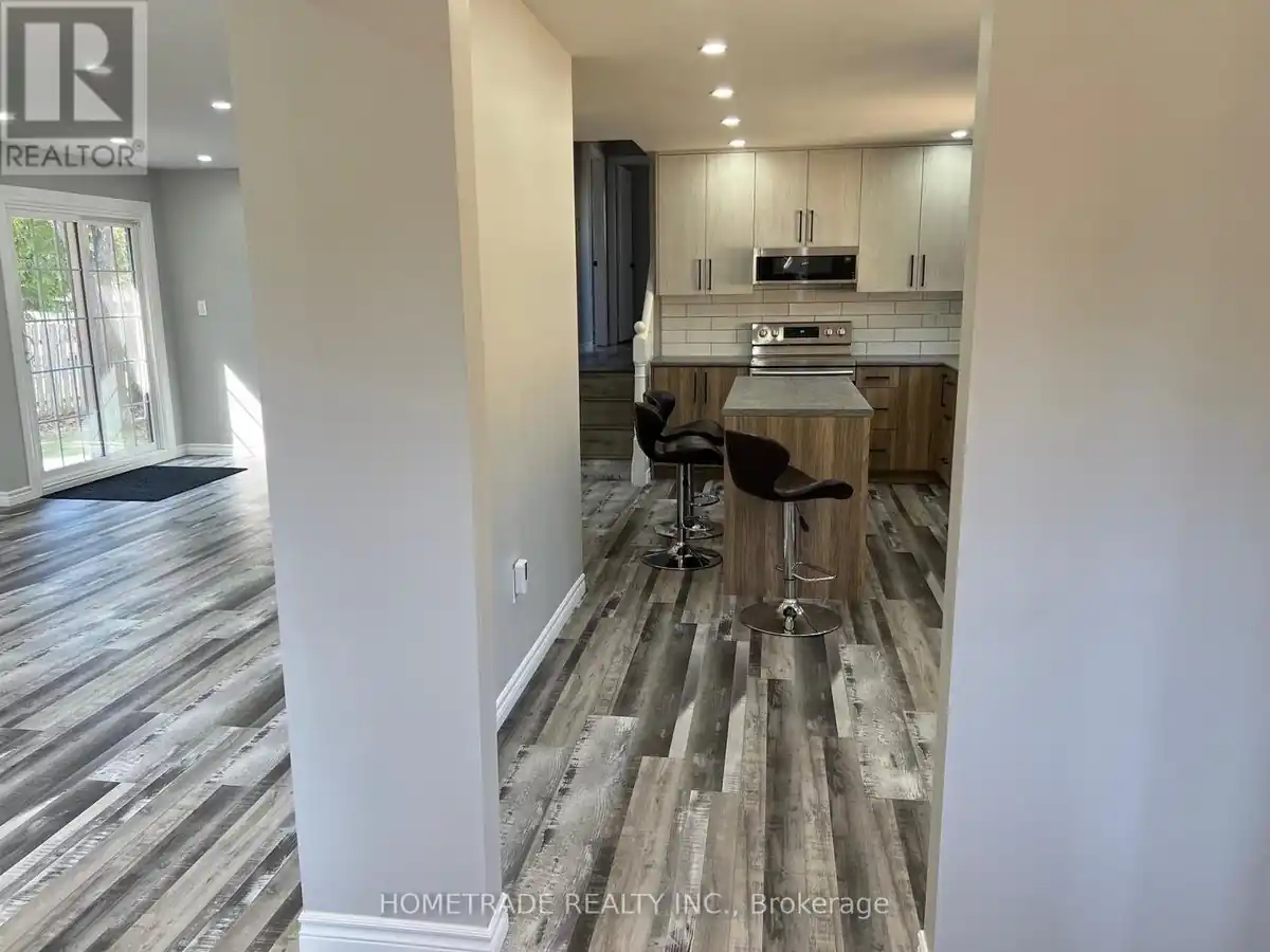 MAIN FLOOR, UNIT1 - 206 LITTLE AVENUE - 206 Little Avenue, Barrie, ON