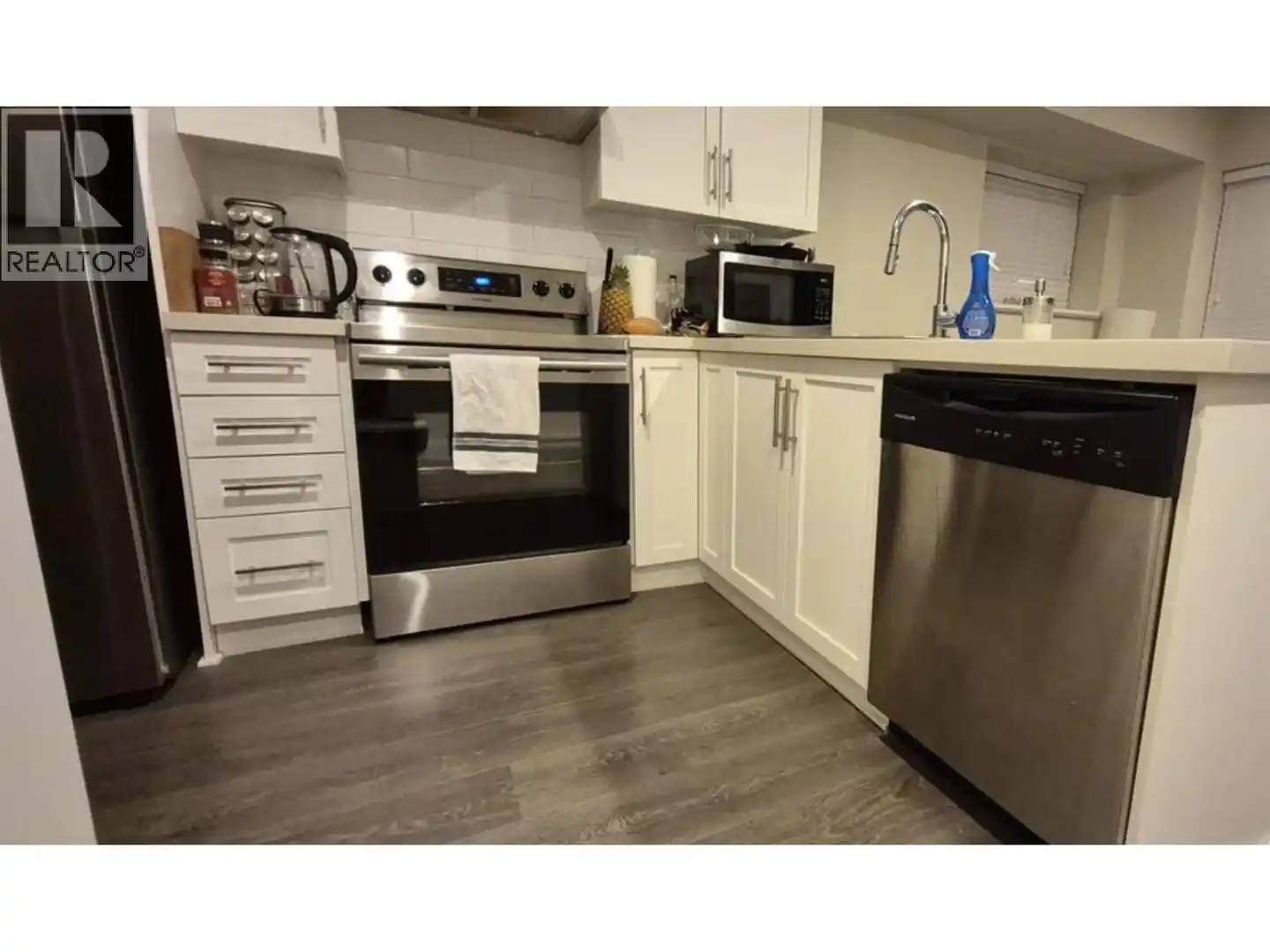 Suite 23944 104 AVE - 23944 104 AVE, Maple Ridge, BC