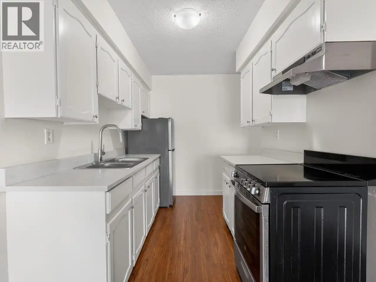 310 170 W 4TH STREET