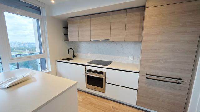 1610 - 10488 University Dr