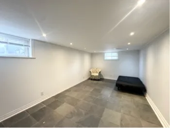1 Bedroom(s) (570 sqft)