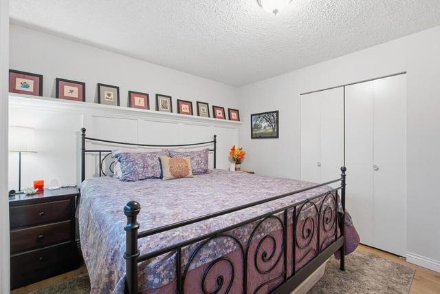 Lansdowne Dr, Surrey, BC