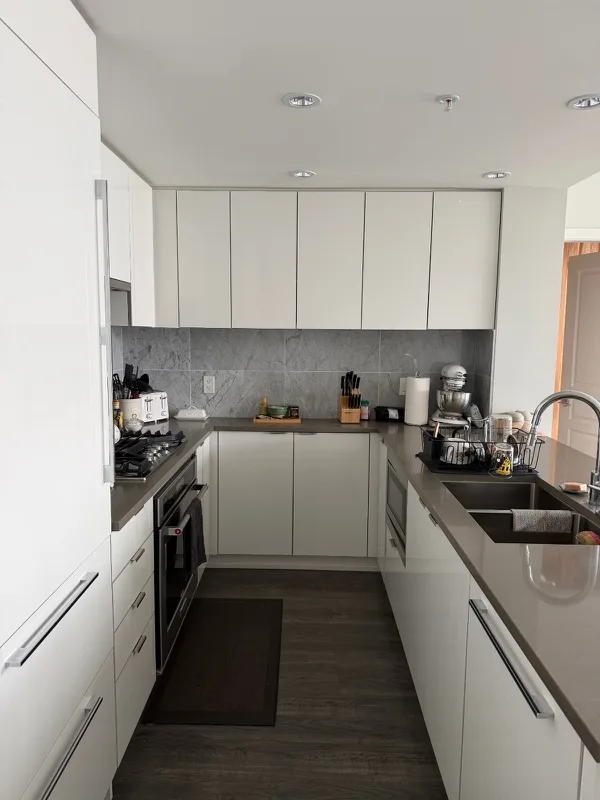 5883 Barker Ave, Burnaby, BC