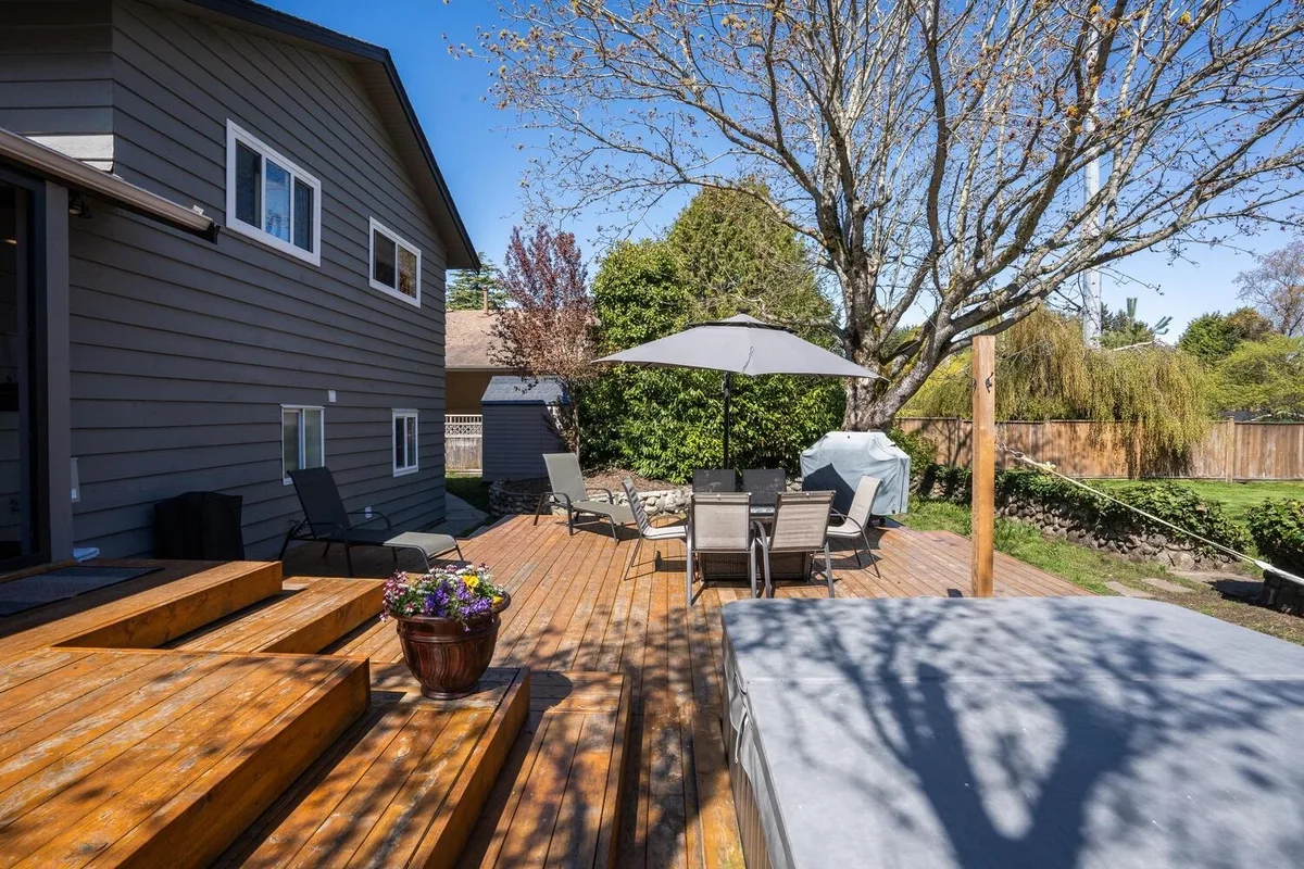 1310 53A St, Delta, BC