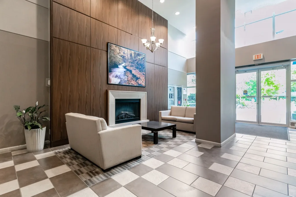 603 - 9232 University Cres